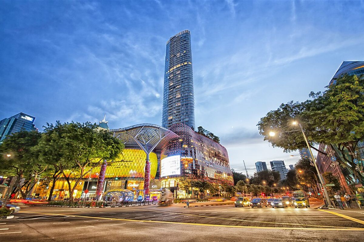 Orchard hotel and shopping drop-off scene from JB